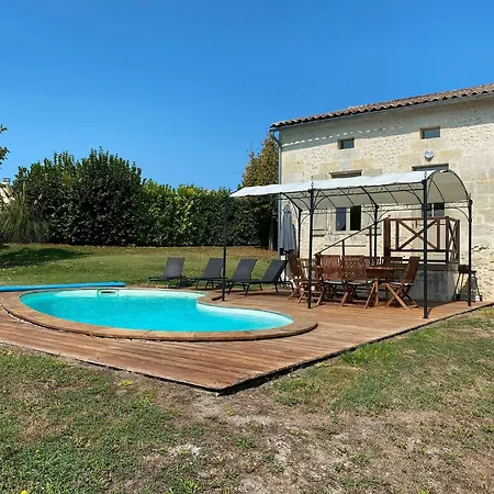 In France With Private Pool And Garden * Chalais (Charente)