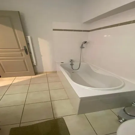 Dom wakacyjny In France With Private Pool And Garden